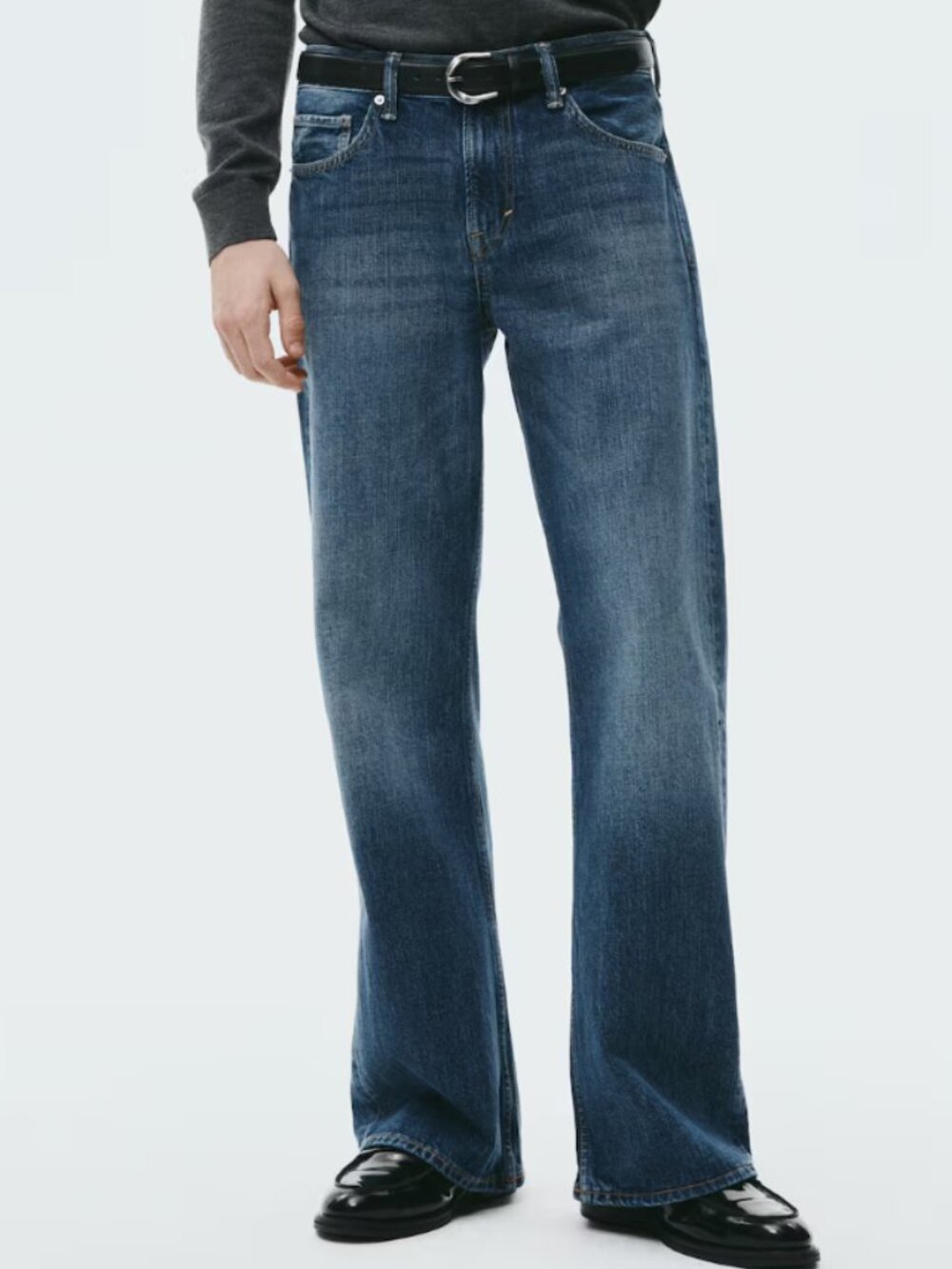 H&M Men’s Size 31x32 Relaxed Bootcut Jean Dark Wash Blue Denim 100% Cotton